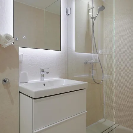 Apartamento Kotzebue - Neutral Chic, Effortlessly Elegant At Kalamaja *