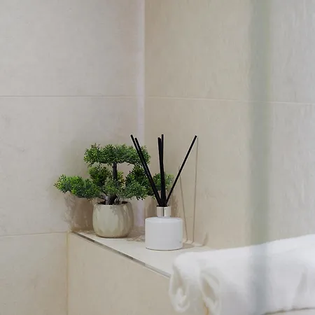 Kotzebue - Neutral Chic, Effortlessly Elegant At Kalamaja Апартаменти